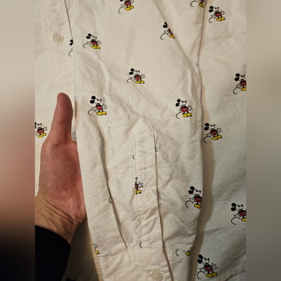 H&M Disney Collab White Shirt with Mickey Mouse Print Mens Medium - Picture 8 of 8